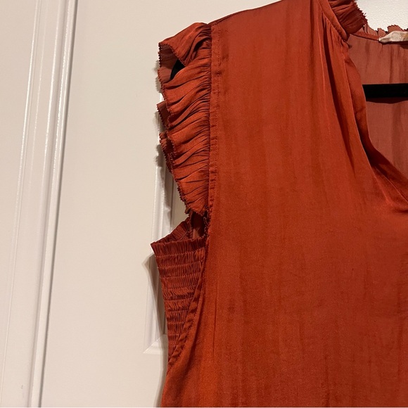 Elegant V-Neck Ruffle Sleeve Top in Rust - Picture 5 of 8